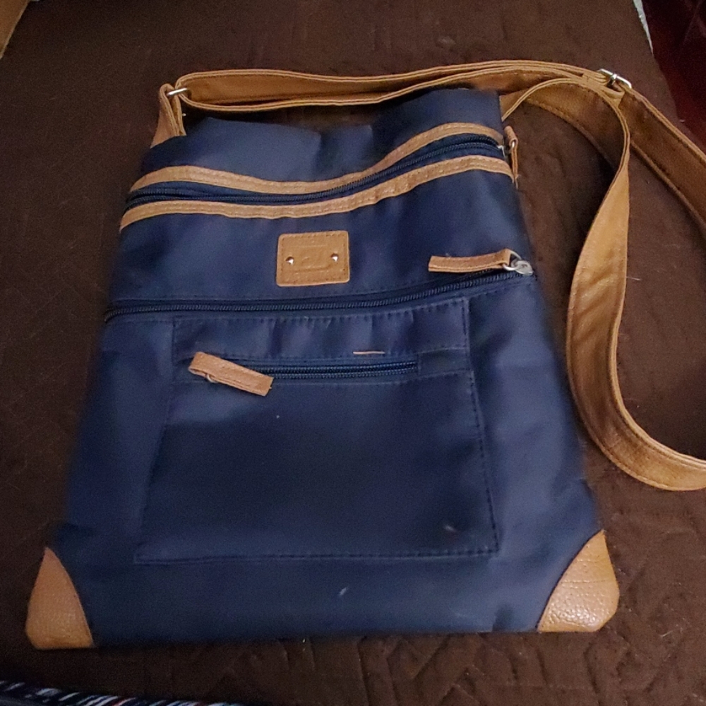 Stone Mountain crossbody bag